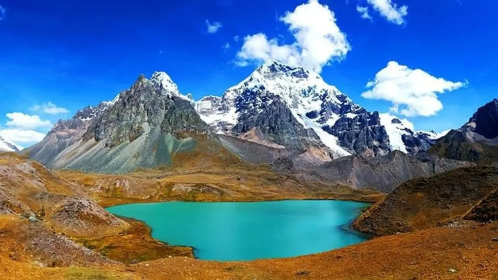 Andes Lake Mountain Peru