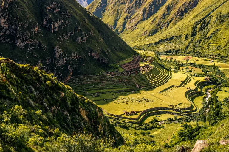 Patallacta (or Llactapata) archaeological complex, famous for its extensive agricultural terraces along the Ancascocha Trek