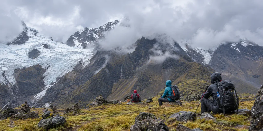 Ancascocha Trek in December